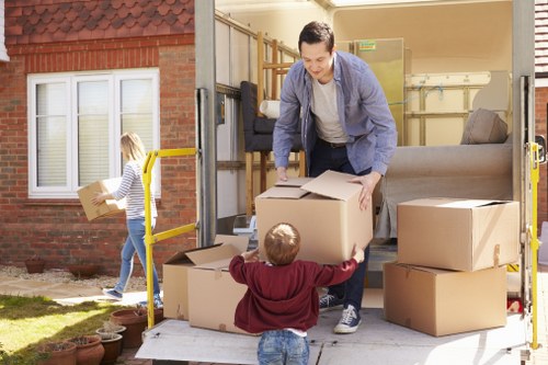 Local moving truck suitable for Watford flats, houses, and offices