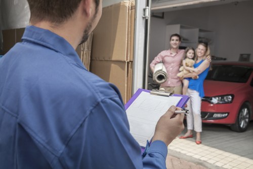 Strong cardboard boxes and wrapping materials for fragile items in Watford