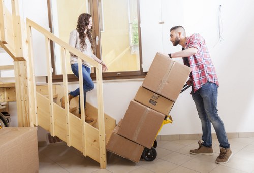 Packing and transport support for Watford residential and office removals