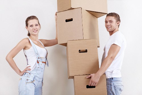 Careful room-by-room packing for a family move in Watford